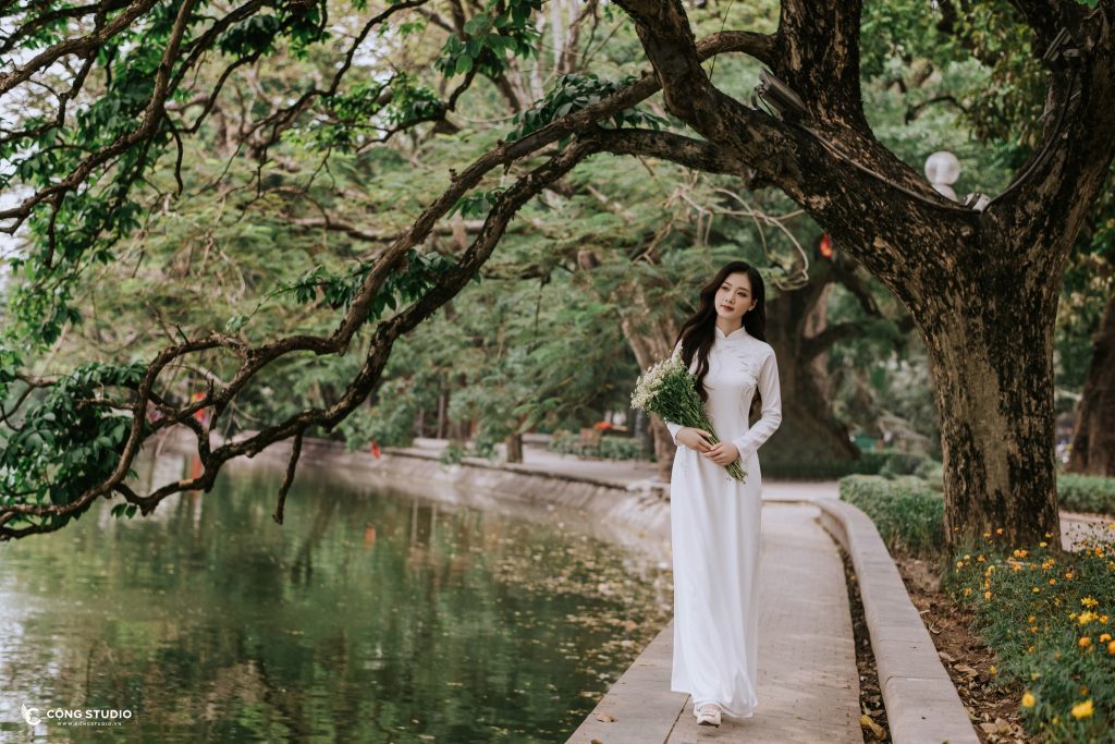 Chụp ảnh áo dài đẹp tại Hồ Hoàn Kiếm Hà Nội (1)