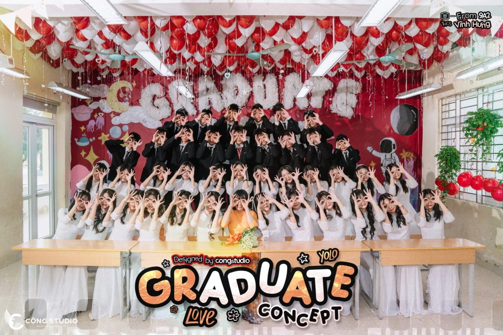 Chụp ảnh kỷ yếu concept vest và áo dài đẹp nhất (1)