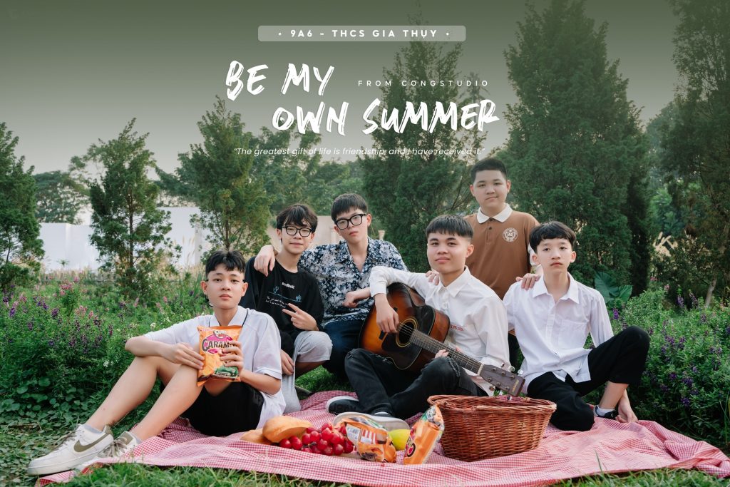 Chụp ảnh kỷ yếu tại phim trường Santorini Concept Picnic