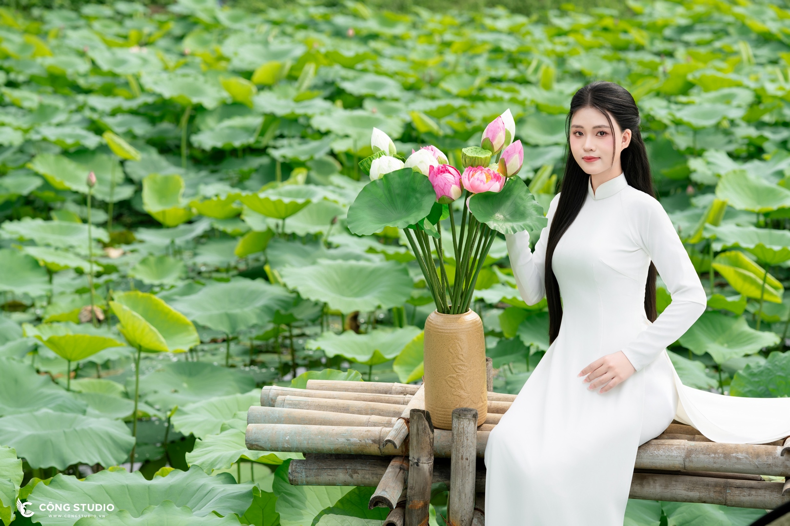 chụp sen tinh khôi cùng Cộng Studio (2)