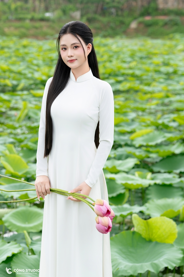 chụp sen tinh khôi cùng Cộng Studio (7)
