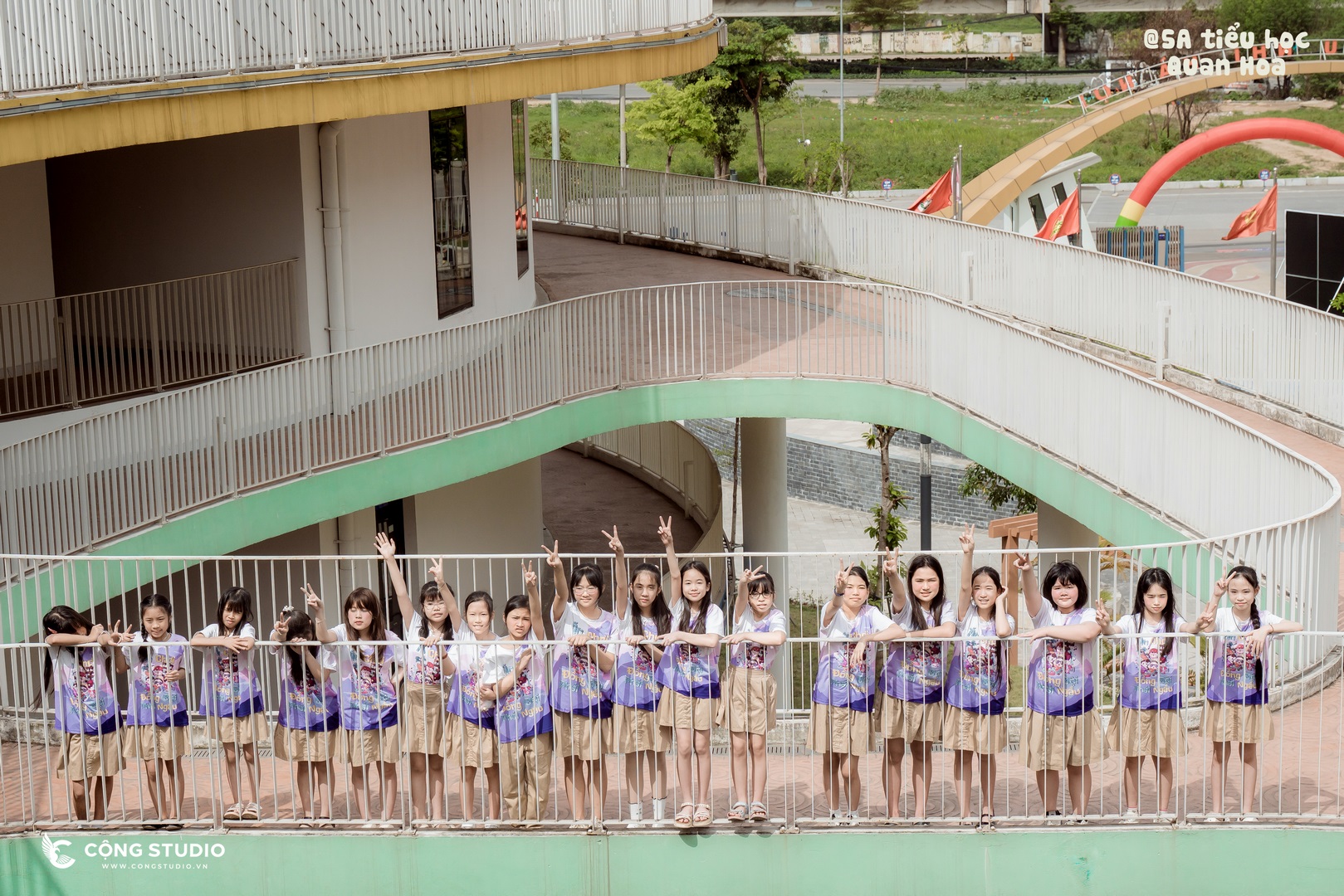 Chụp Ảnh Kỷ Yếu Cấp 1 Concept Áo Lớp (17)