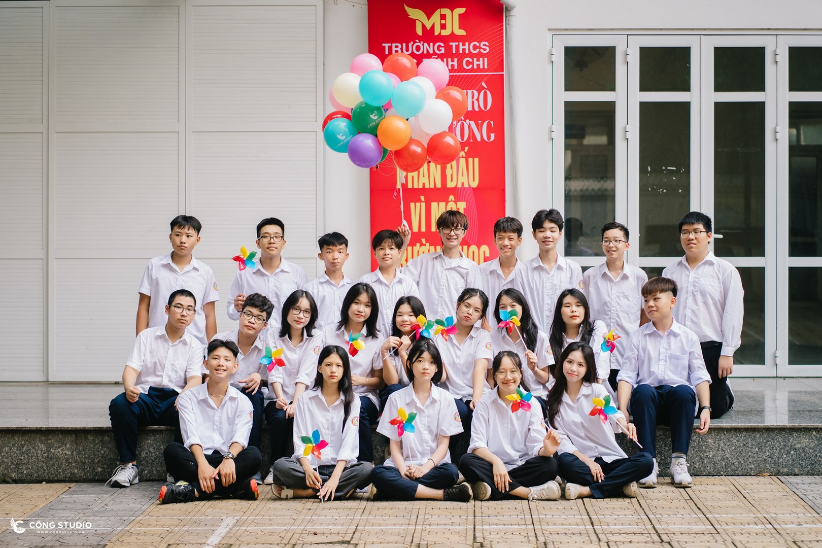 Chụp ảnh kỷ yếu tại Hà Nội lớp 9A1 THCS Mạc Đĩnh Chi (9)