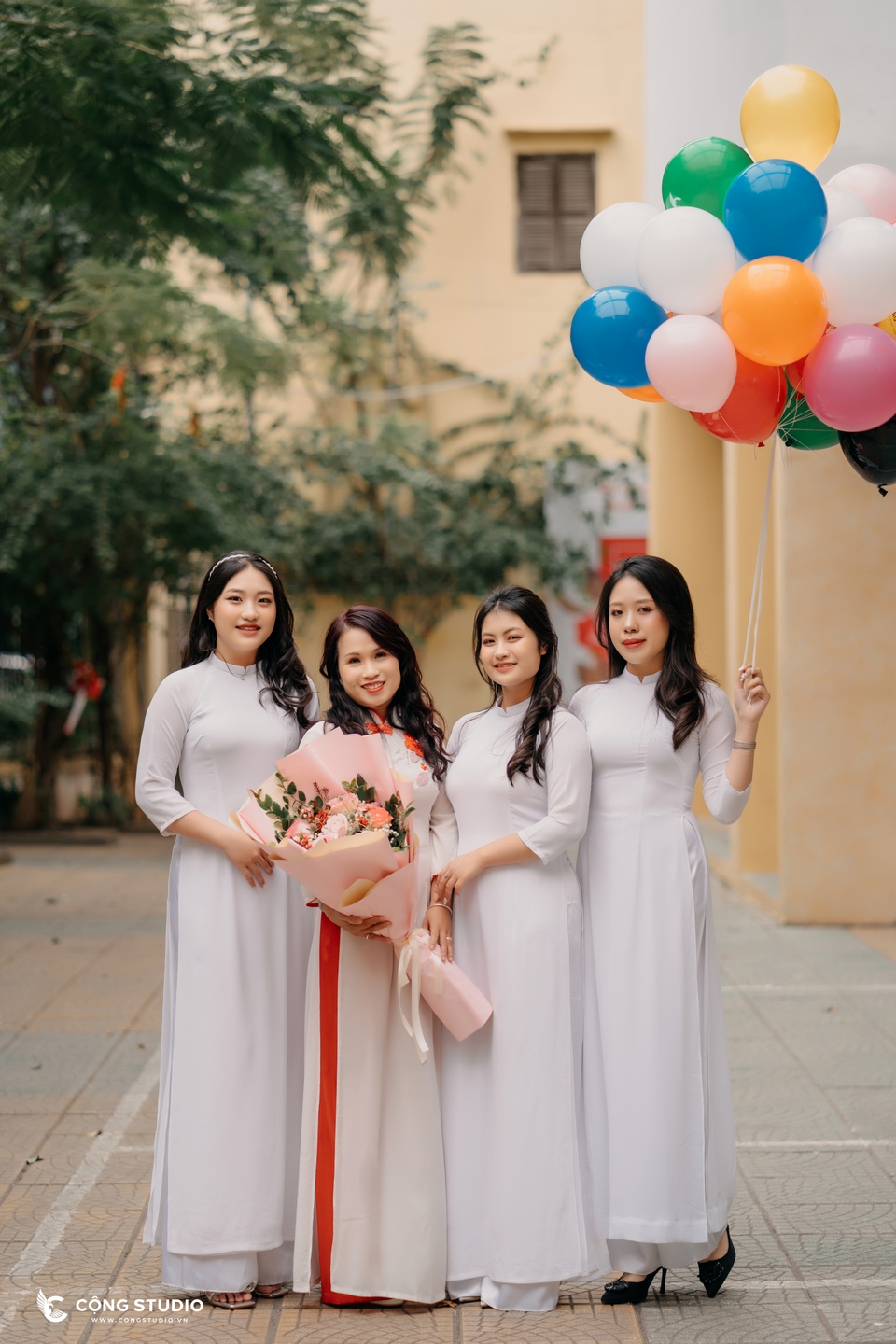 chụp ảnh kỷ yếu lớp 12 đẹp, uy tín, giá rẻ (33) (Copy)