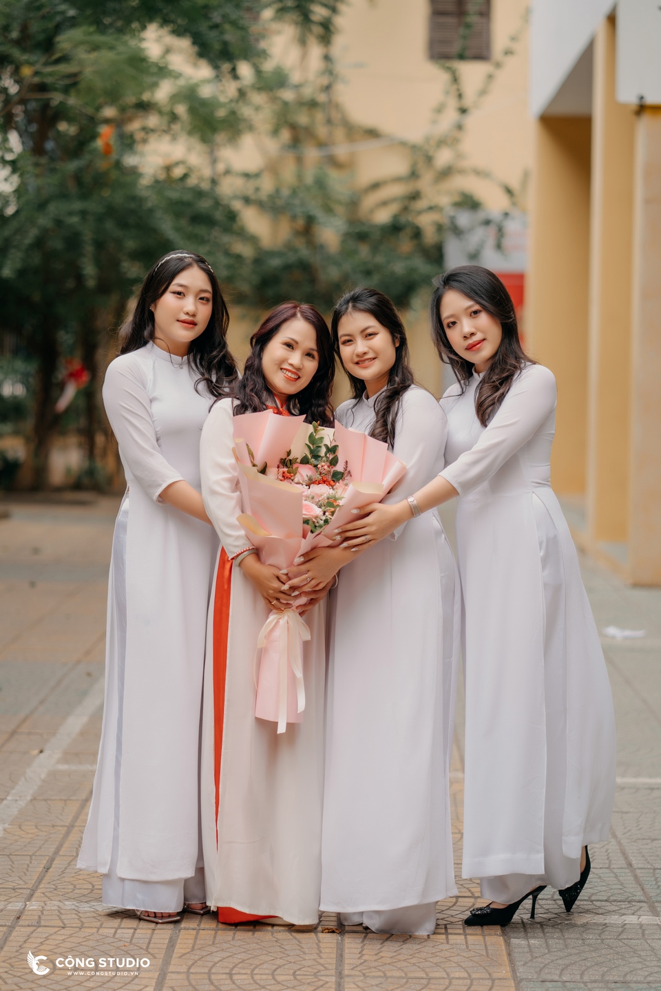 chụp ảnh kỷ yếu lớp 12 đẹp, uy tín, giá rẻ (34) (Copy)