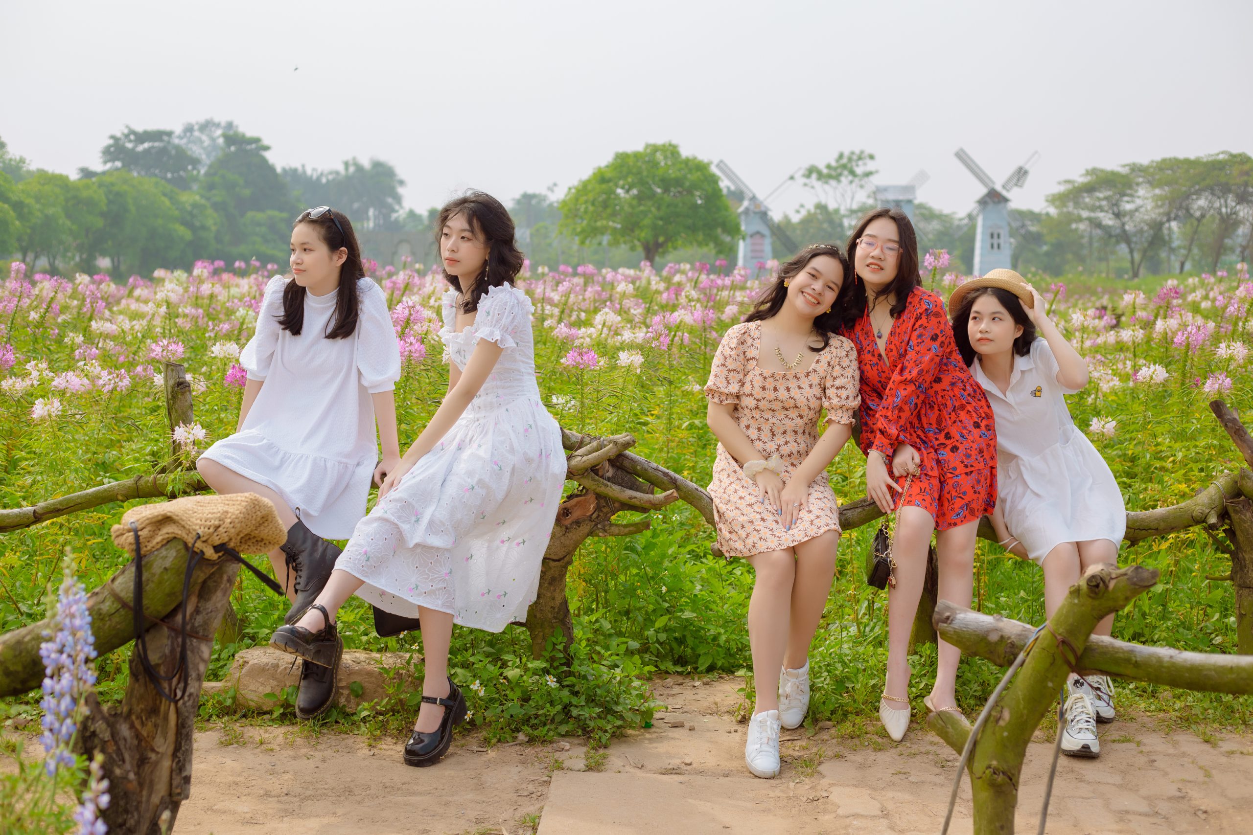 Chụp ảnh kỷ yếu - Cộng Studio