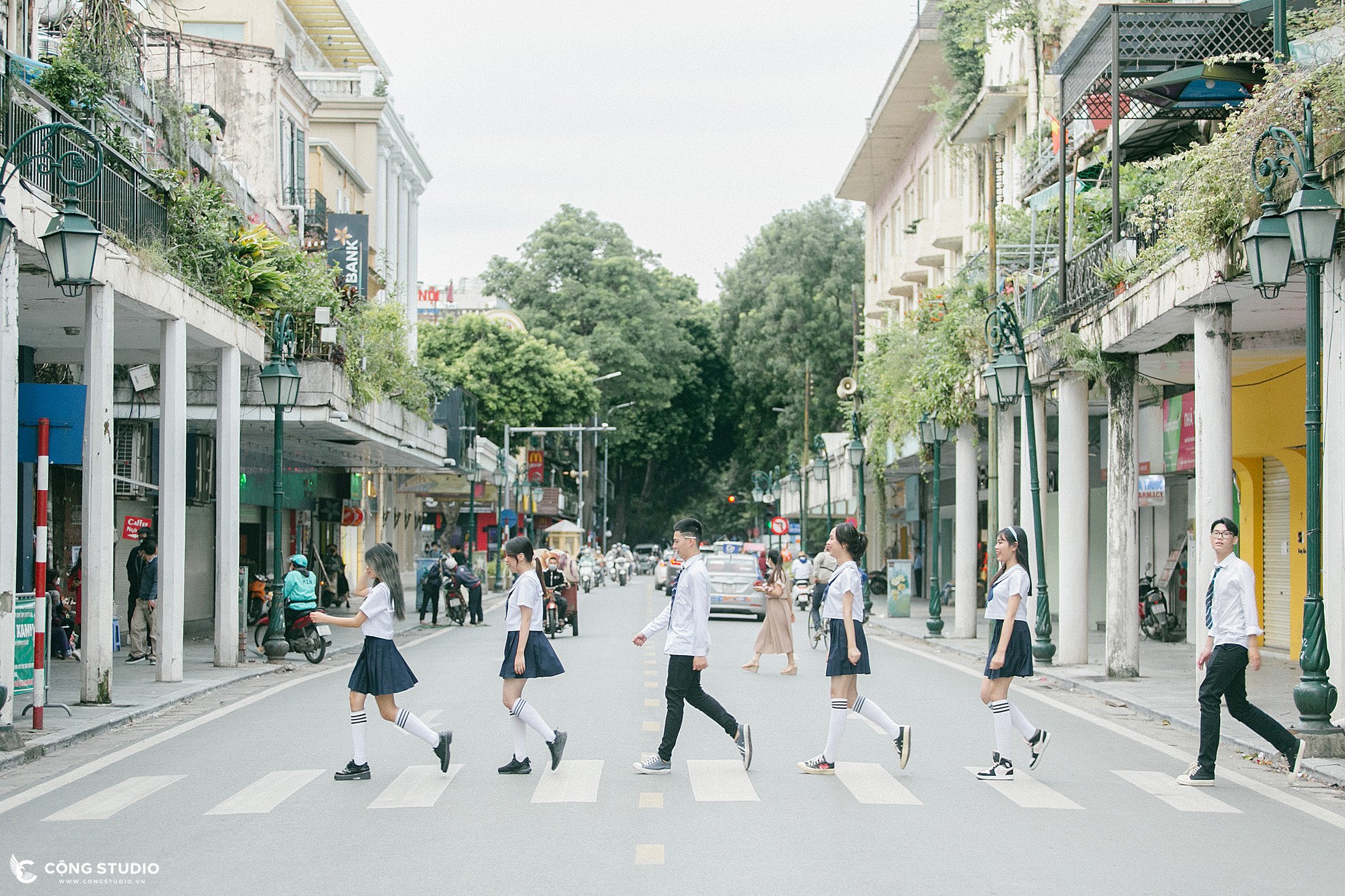 CHỤP KỶ YẾU TẠI THÁI LAN (6)