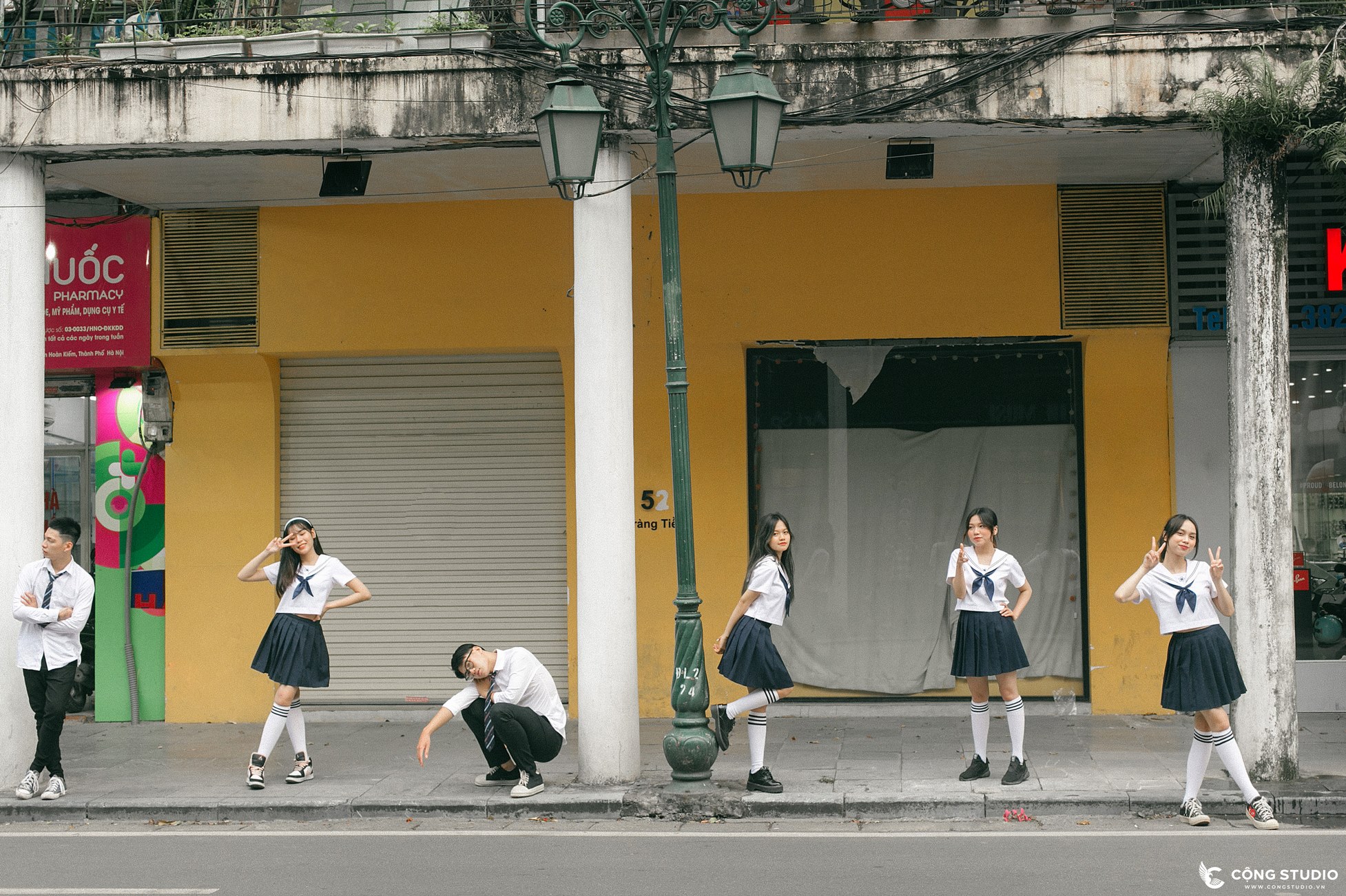 CHỤP KỶ YẾU TẠI THÁI LAN (7)