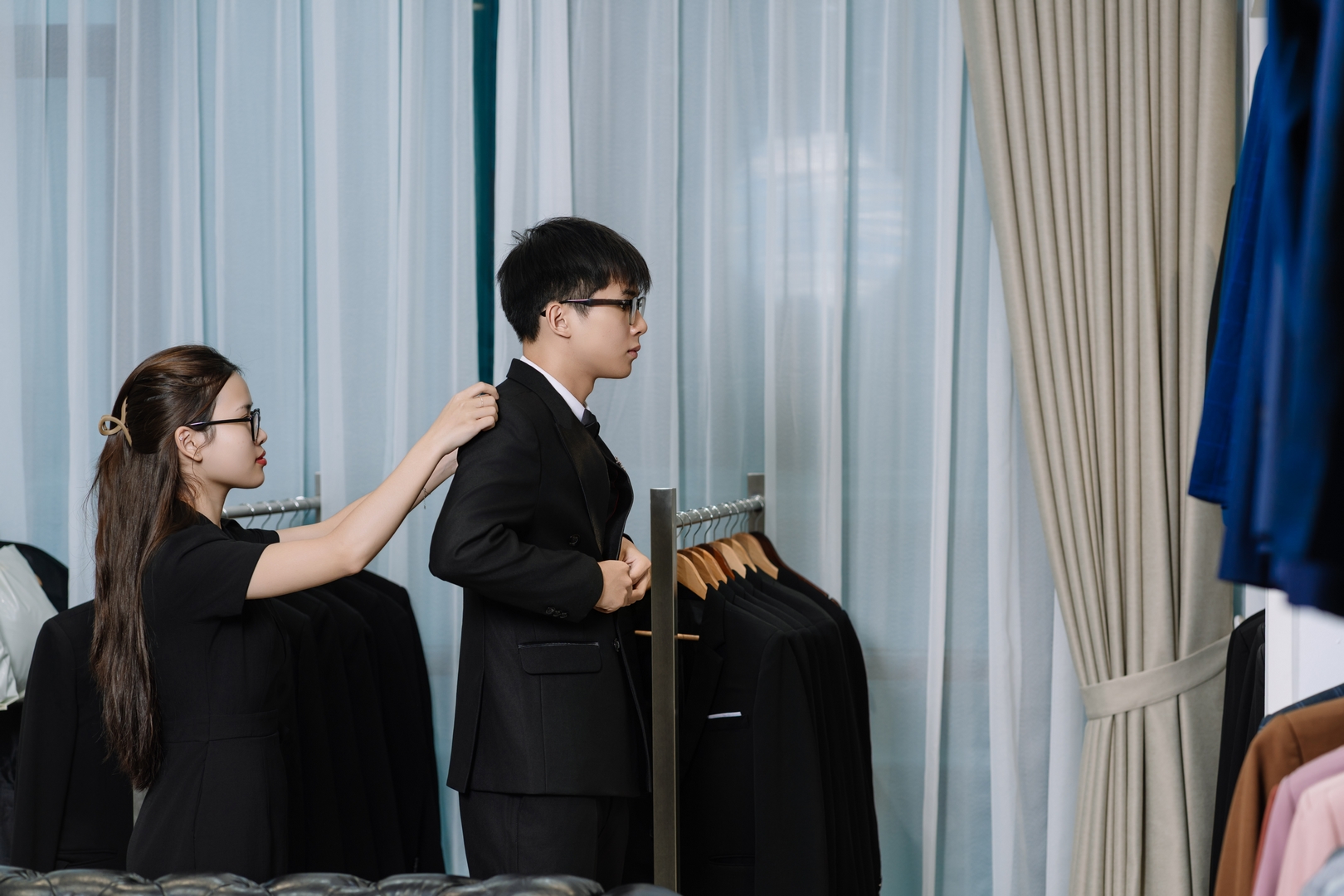 Thuê Vest Chụp Ảnh Kỷ Yếu 2026 (1)