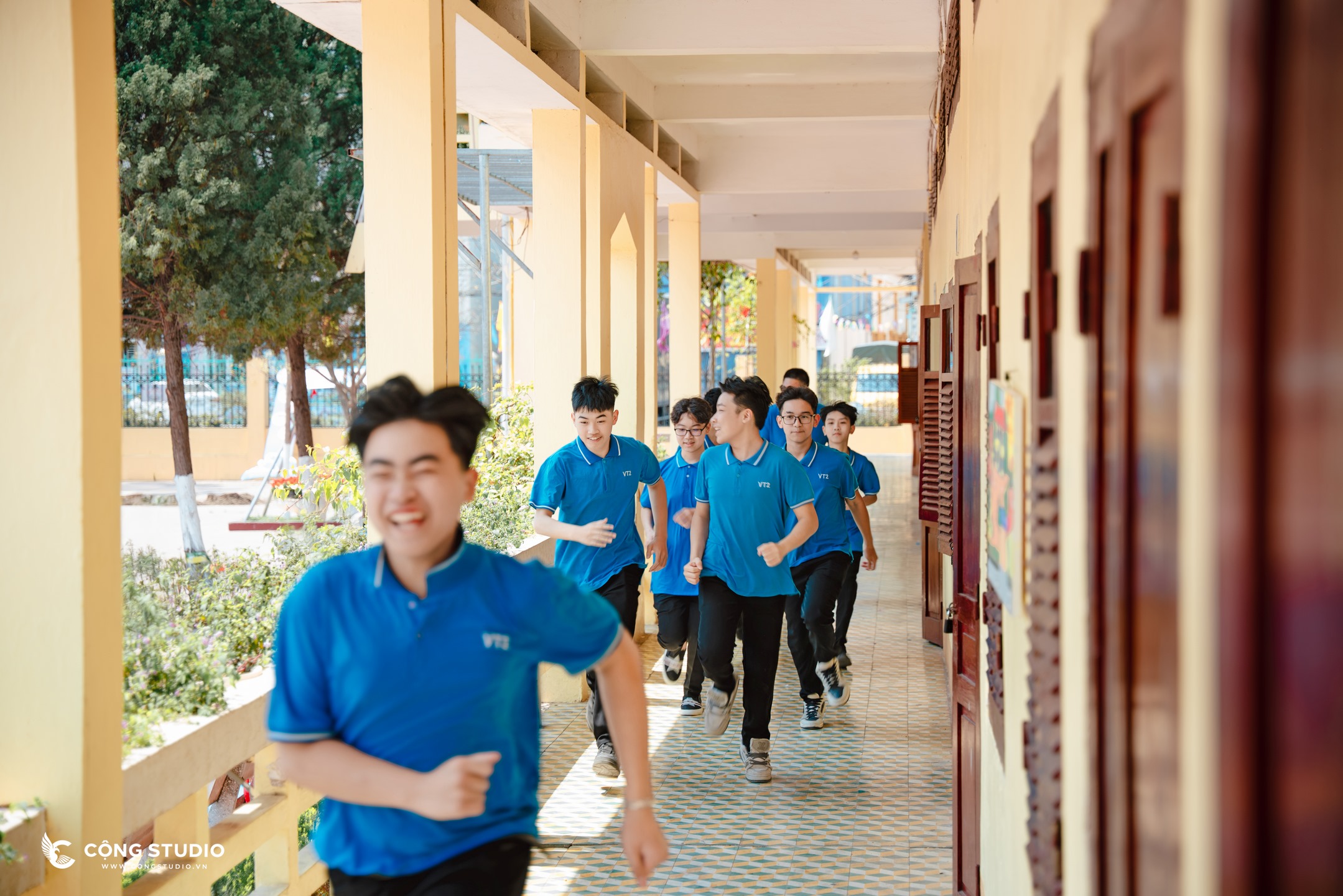 chụp ảnh kỷ yếu cấp 2 tại ninh bình đẹp, uy tín, chất lượng, chuyên nghiệp (12)