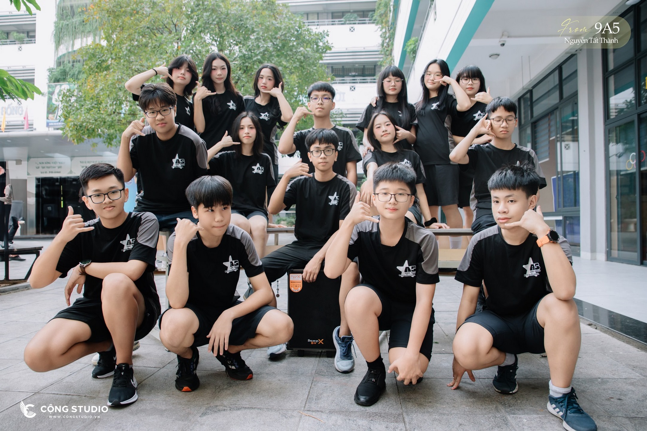 chụp ảnh kỷ yếu tại hưng yên đẹp, uy tín, chất lượng (Copy) (19)