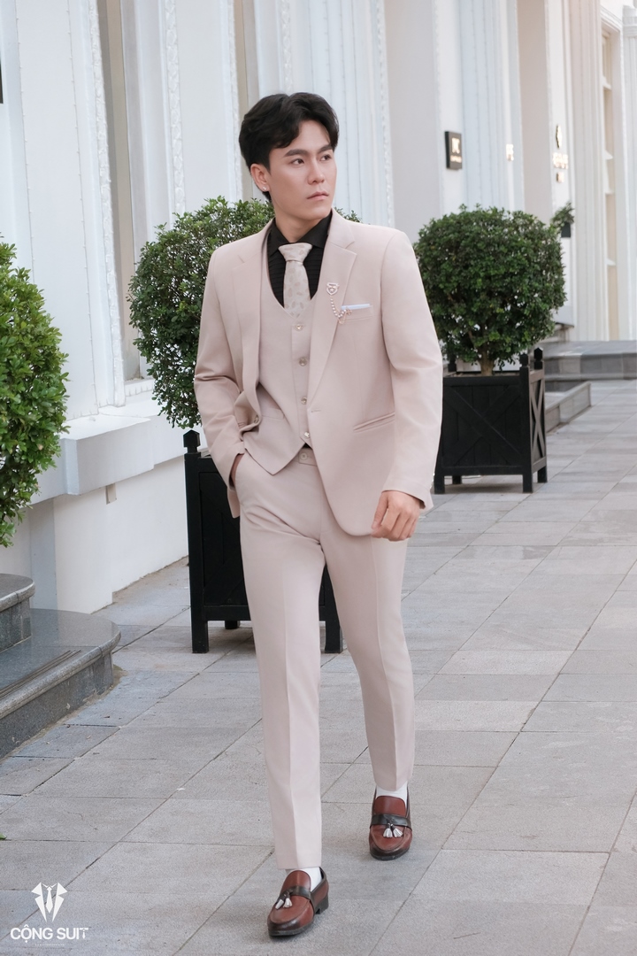 SUIT NAM SANG TRỌNG TẠI ĐỐNG ĐA 16