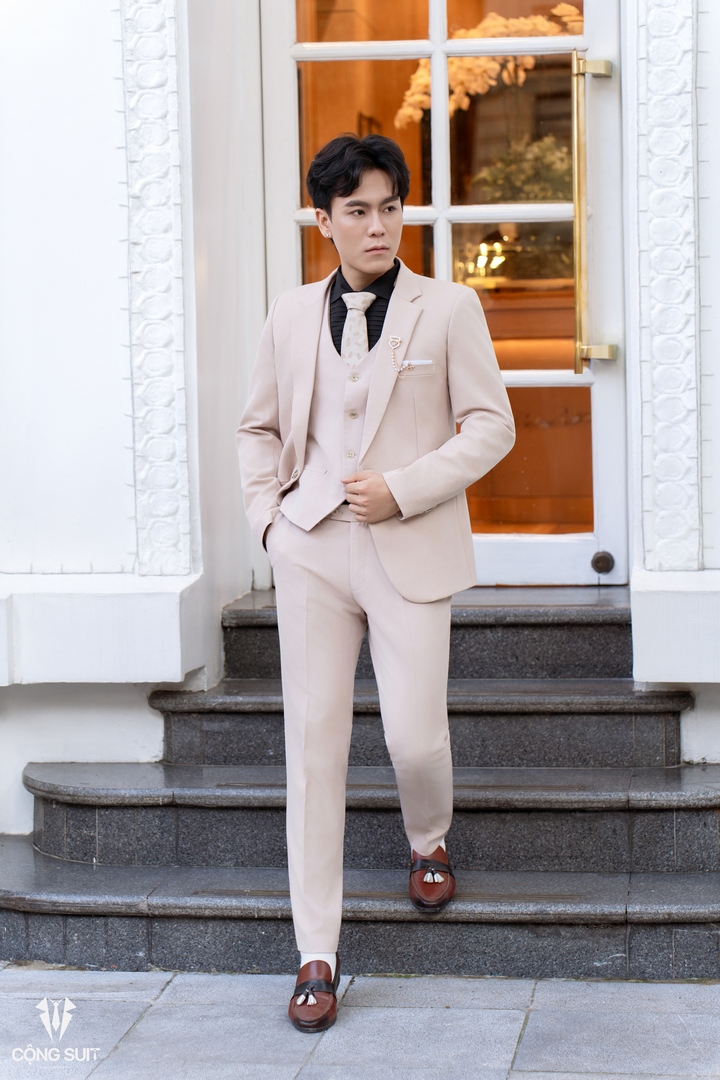 SUIT NAM SANG TRỌNG TẠI ĐỐNG ĐA 6
