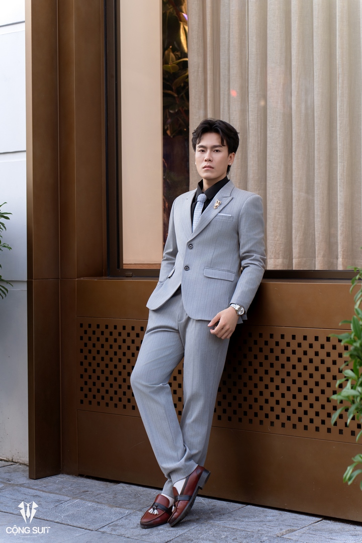 SUIT NAM SANG TRỌNG TẠI ĐỐNG ĐA 7