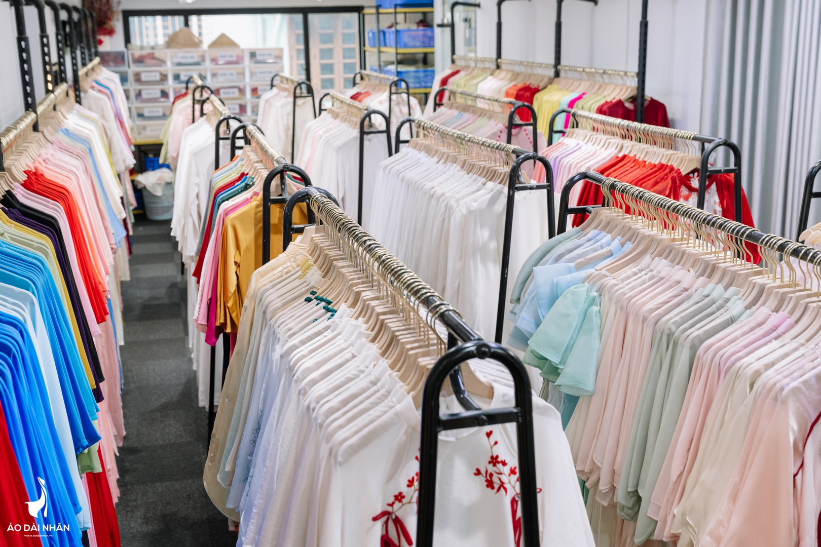 Khám Phá Địa Chỉ Thuê Áo Dài Nam Đẹp Tại Đống Đa 2026