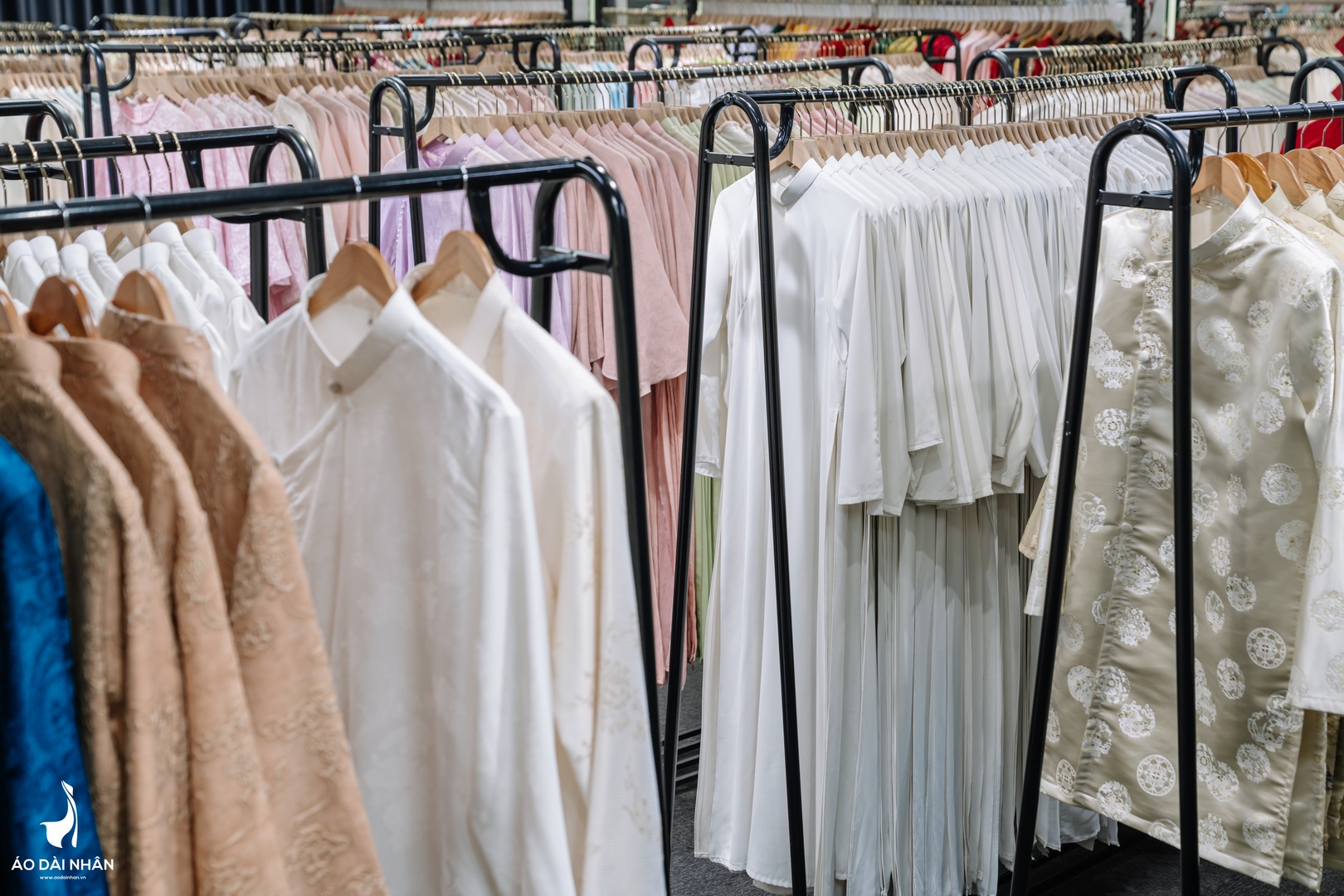 Khám Phá Địa Chỉ Thuê Áo Dài Nam Đẹp Tại Đống Đa 2026