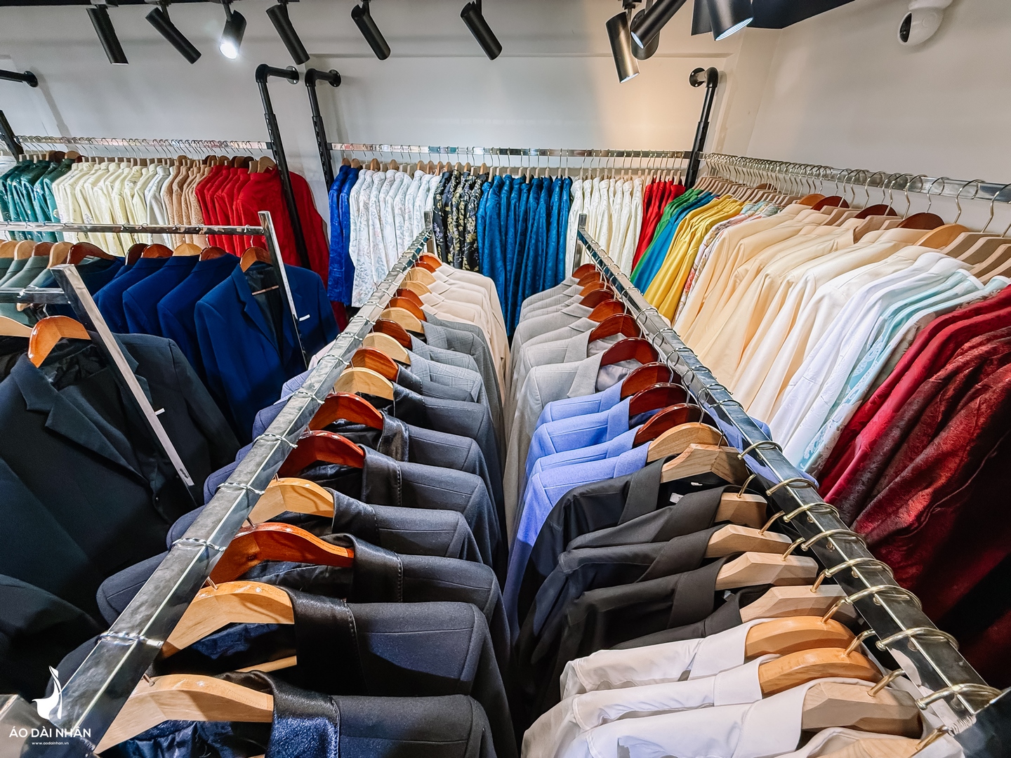 Khám Phá Địa Chỉ Thuê Áo Dài Nam Đẹp Tại Đống Đa 2026