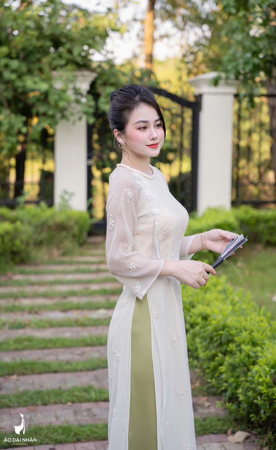 BỘ SƯU TẬP ÁNH DƯƠNG ÁO DÀI NHÂN SÀI GÒN (5)