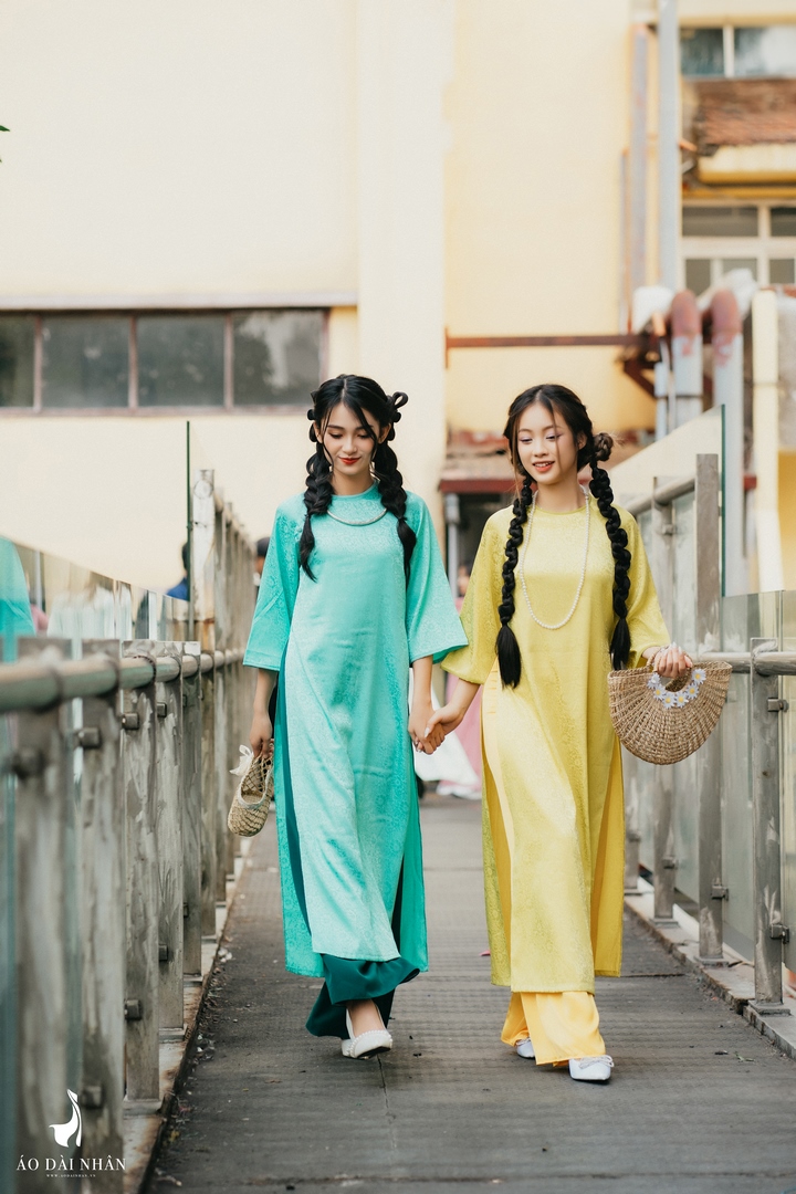 BỘ SƯU TẬP YẾN HỘI ÁO DÀI NHÂN SÀI GÒN (16)