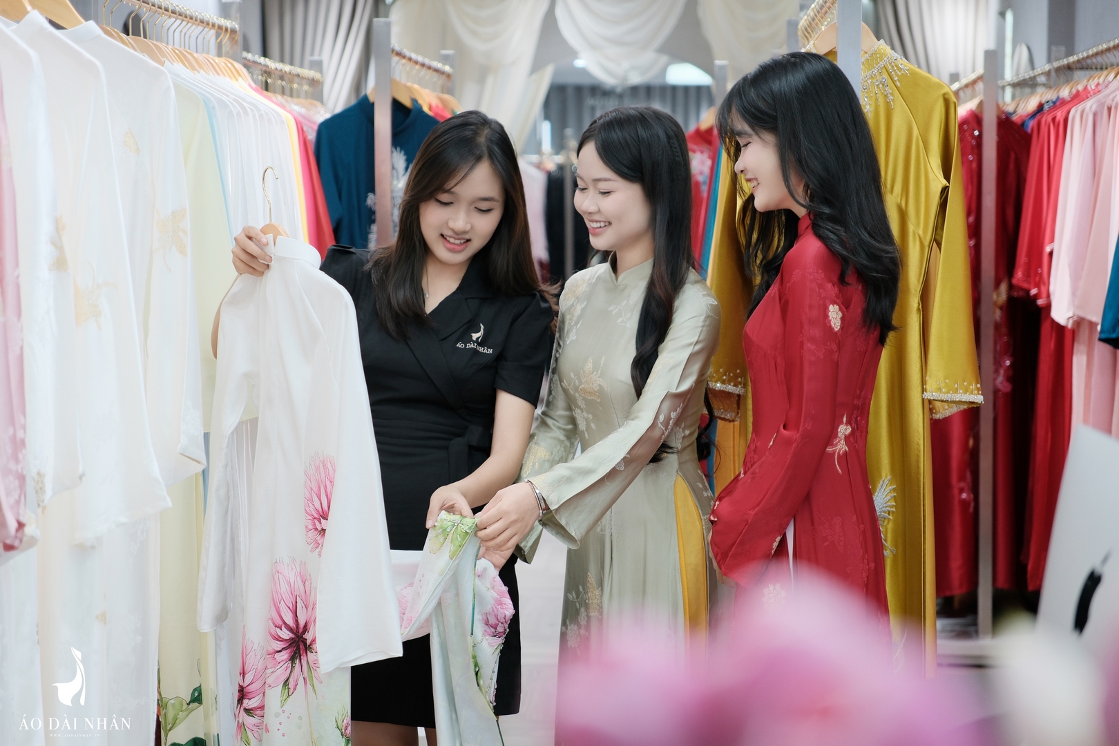 CHO THUÊ ÁO DÀI QUẬN ĐỐNG ĐA 