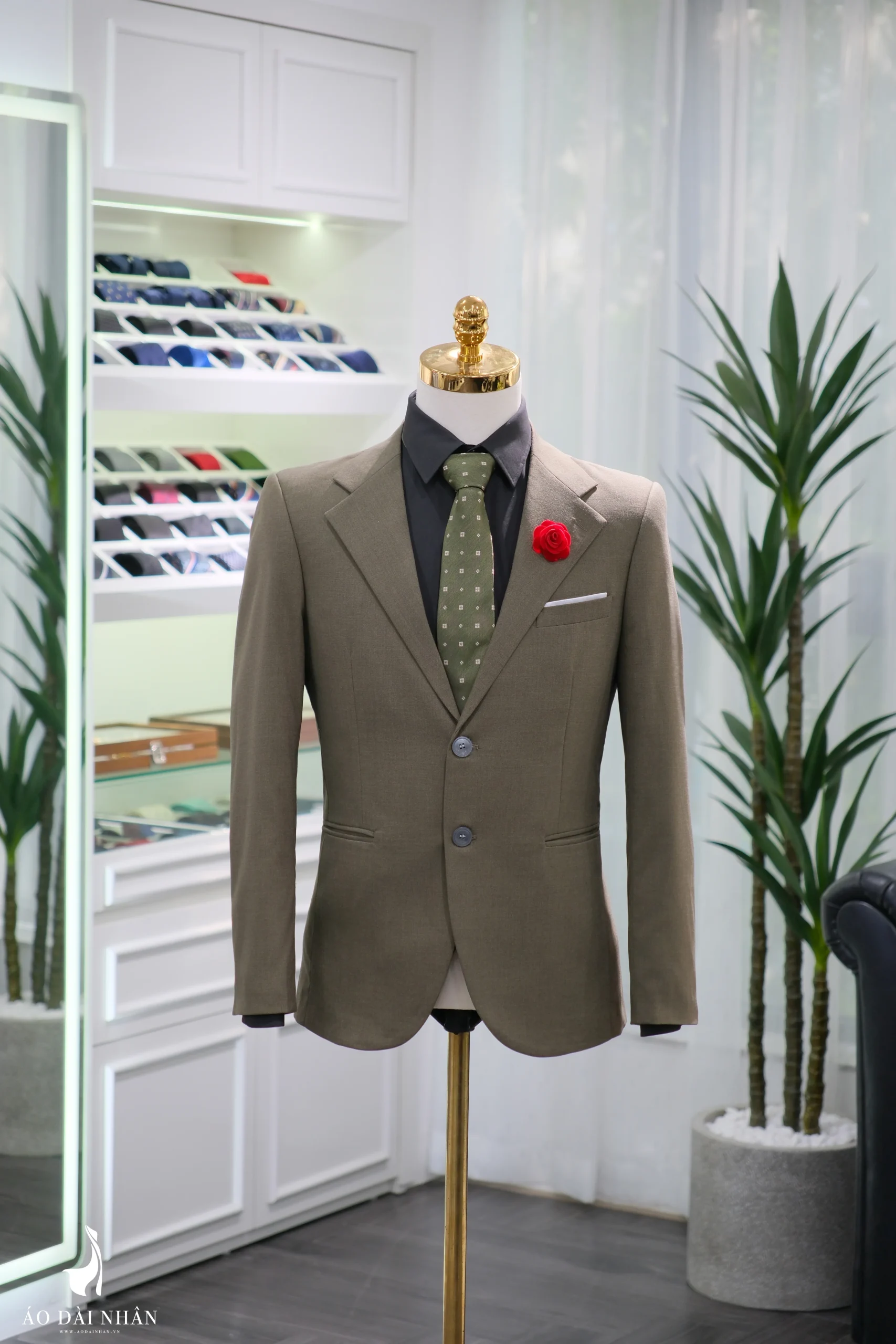 Cho thuê vest nam giá rẻ, chất lượng, trọn gói, uy tín, chuyên nghiệp tại Sài Gòn (1)