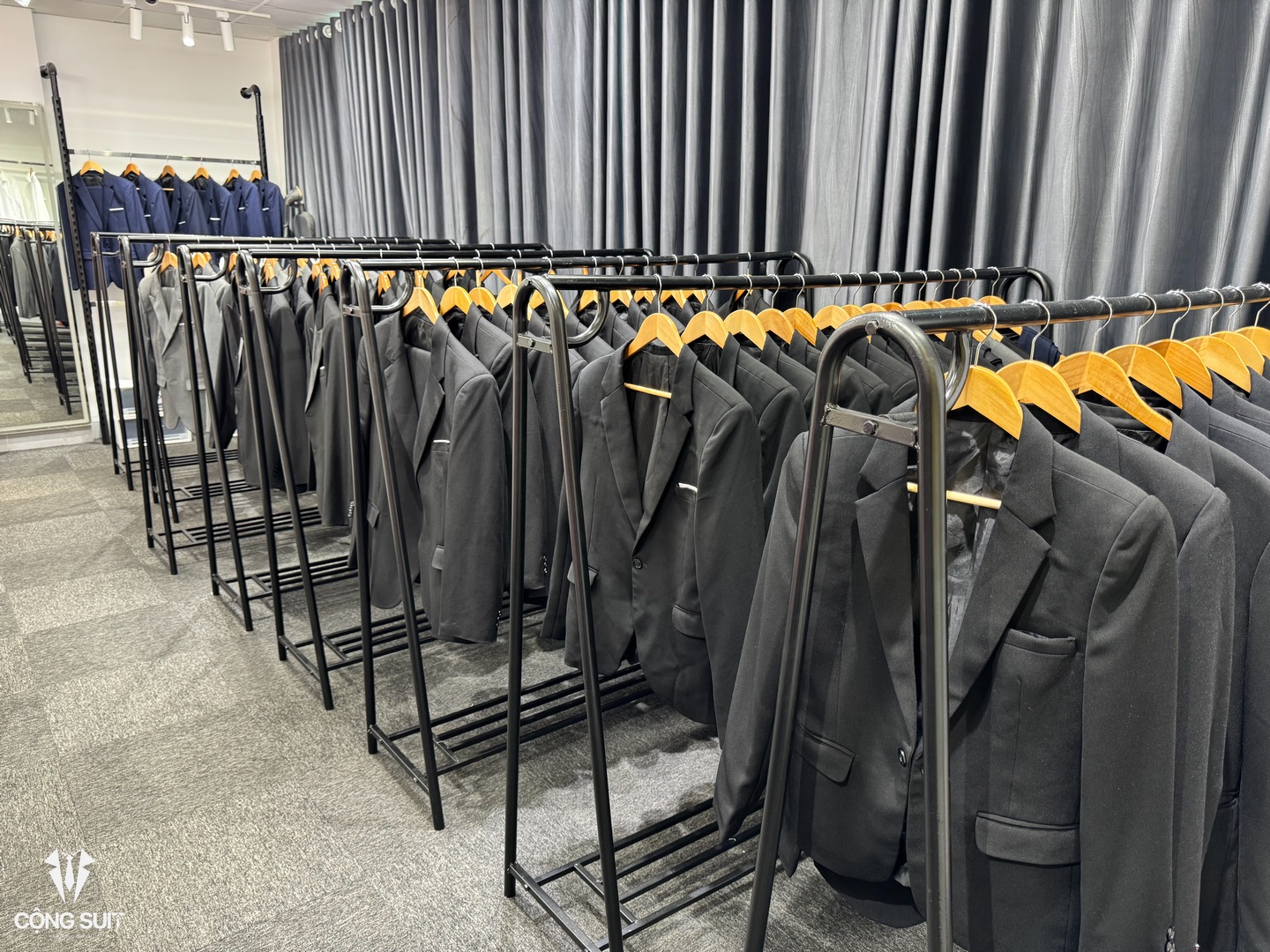 cho thuê suit tại cầu giấy