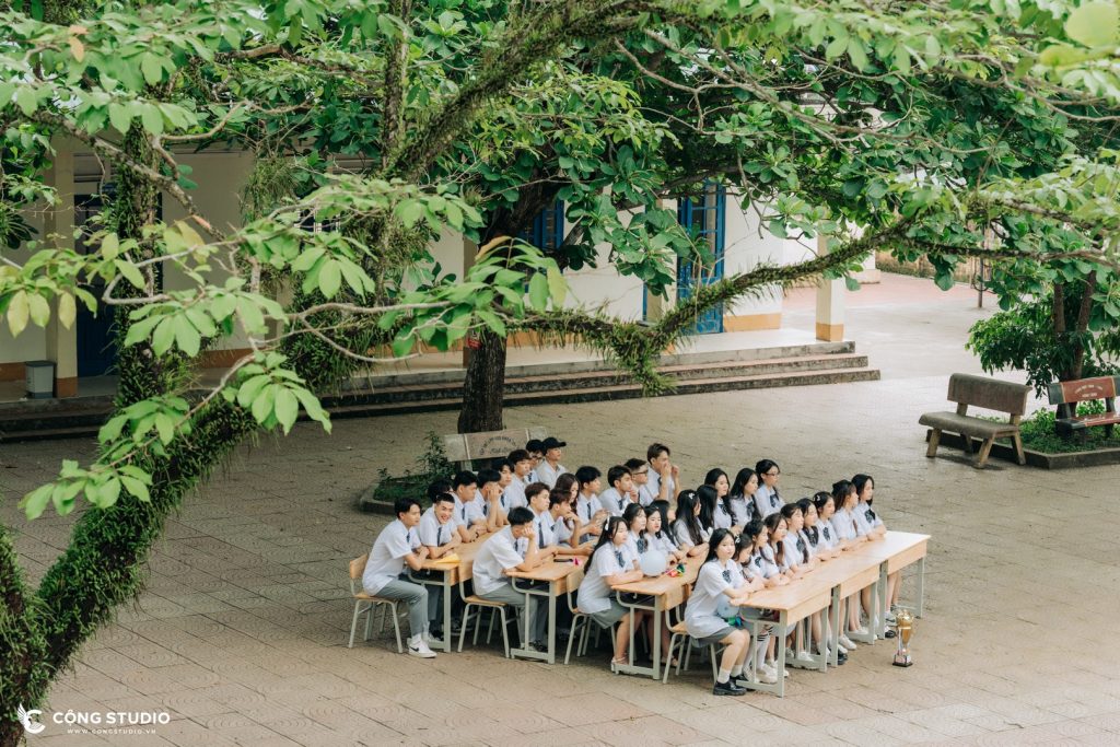 Tìm Hiểu Về Giá Thành Chụp Ảnh Kỷ Yếu Tại Cộng Studio 2026