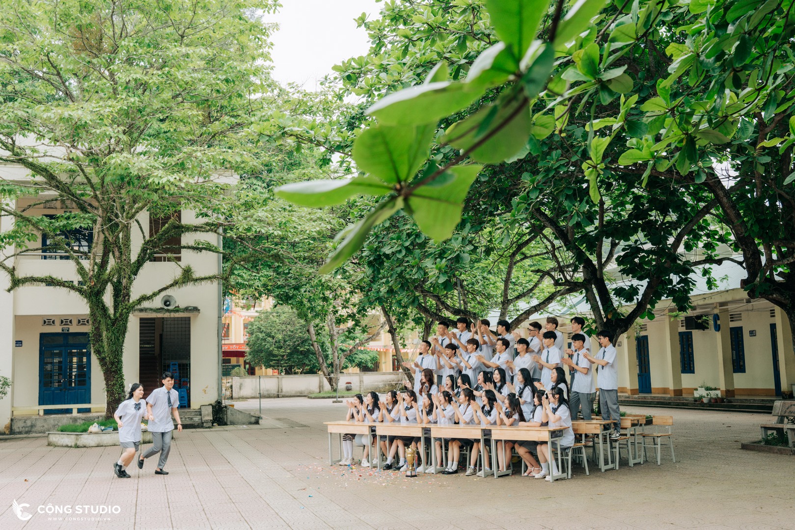 chụp ảnh kỷ yếu đẹp tại cộng studio