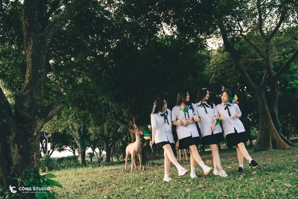 Top Địa Điểm Chụp Ảnh Kỷ Yếu Được Yêu Thích Tại Cộng Studio
