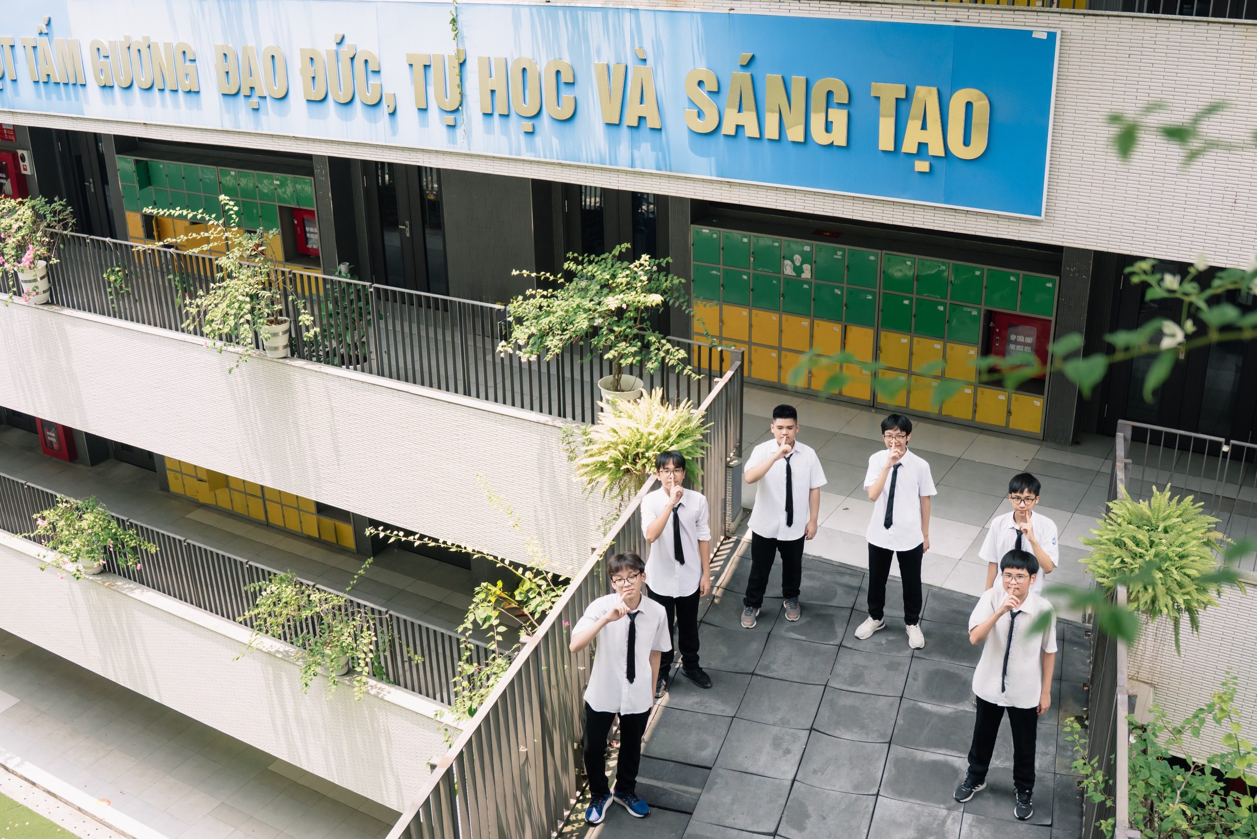 chụp ảnh kỷ yếu uy tín đa dạng concept 